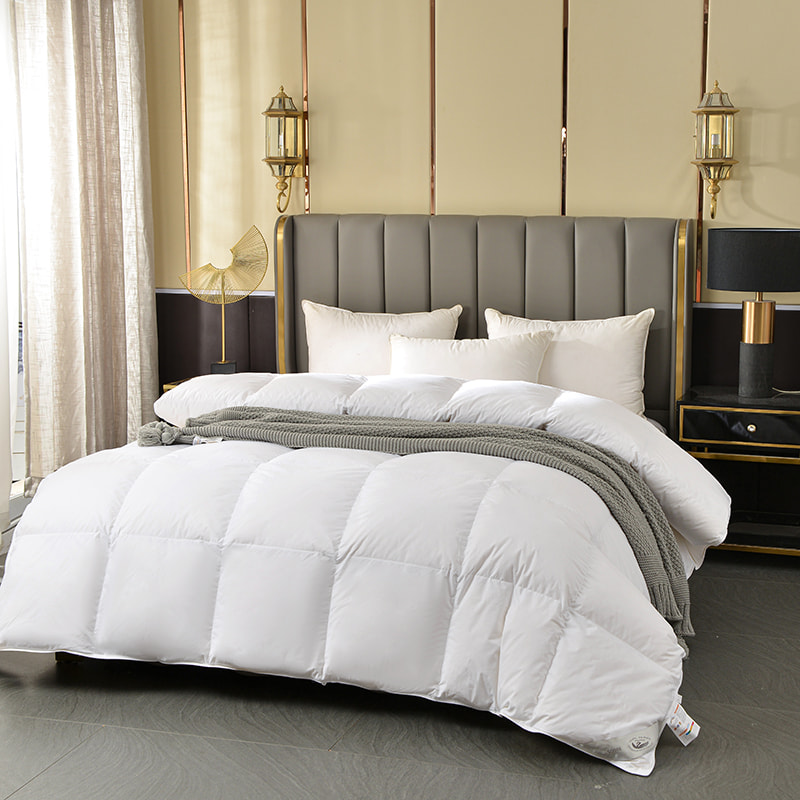 Matibay at nakamamanghang pato down quilt